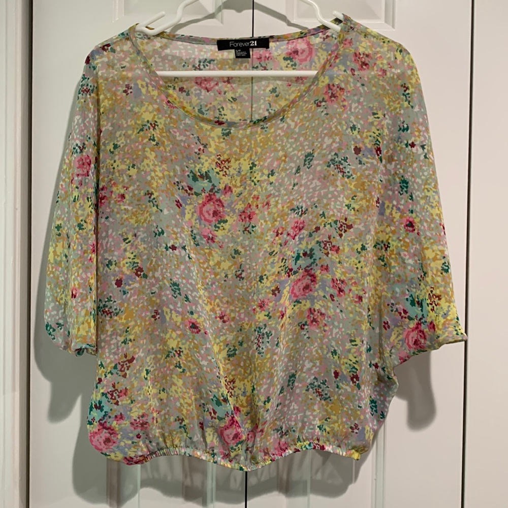 ⭐️3/$20⭐️ F21 Floral Blouse
